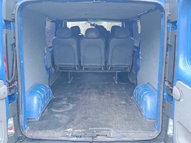 Синий Опель Виваро, объемом двигателя 1.9 л и пробегом 485 тыс. км за 7000 $, фото 6 на Automoto.ua