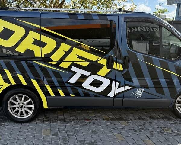 Синий Опель Виваро, объемом двигателя 2.46 л и пробегом 299 тыс. км за 6000 $, фото 5 на Automoto.ua