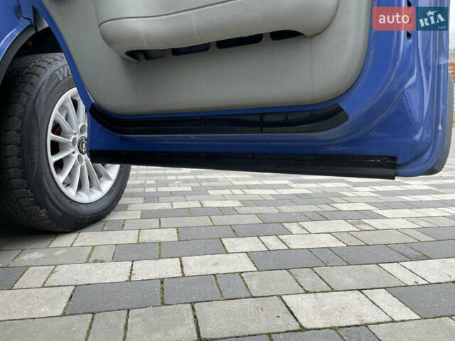 Синій Опель Віваро, об'ємом двигуна 1.9 л та пробігом 286 тис. км за 9150 $, фото 45 на Automoto.ua