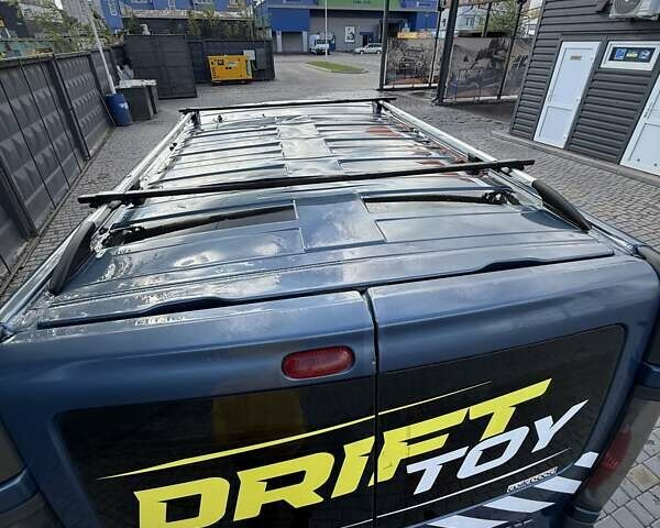 Синий Опель Виваро, объемом двигателя 2.46 л и пробегом 299 тыс. км за 6000 $, фото 8 на Automoto.ua