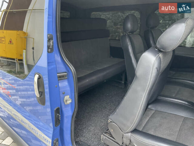 Синій Опель Віваро, об'ємом двигуна 1.9 л та пробігом 286 тис. км за 9150 $, фото 47 на Automoto.ua