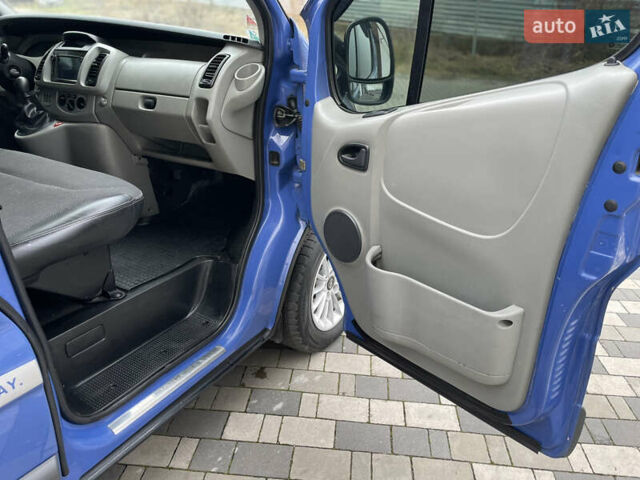 Синій Опель Віваро, об'ємом двигуна 1.9 л та пробігом 286 тис. км за 9150 $, фото 39 на Automoto.ua