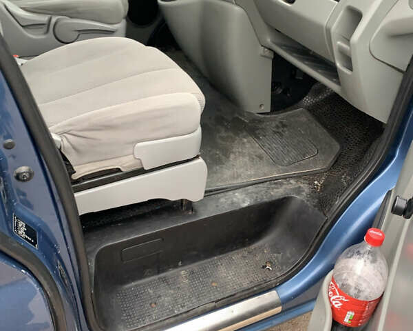 Синий Опель Виваро, объемом двигателя 1.87 л и пробегом 233 тыс. км за 6750 $, фото 6 на Automoto.ua