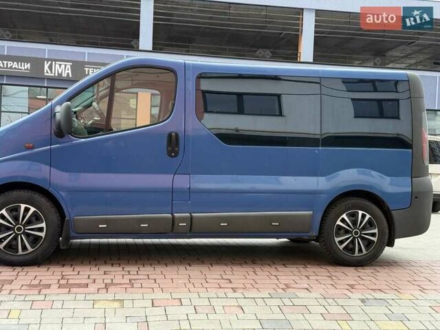 Синий Опель Виваро, объемом двигателя 1.9 л и пробегом 295 тыс. км за 6900 $, фото 6 на Automoto.ua