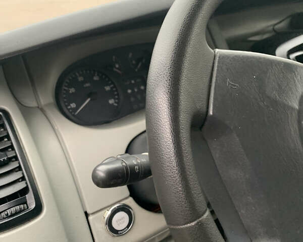 Синий Опель Виваро, объемом двигателя 1.87 л и пробегом 233 тыс. км за 6750 $, фото 9 на Automoto.ua