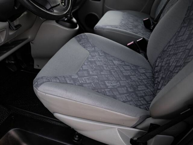 Синий Опель Виваро, объемом двигателя 2.5 л и пробегом 140 тыс. км за 6300 $, фото 16 на Automoto.ua