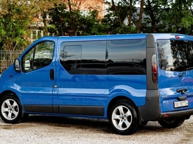 Синий Опель Виваро, объемом двигателя 2.5 л и пробегом 140 тыс. км за 6700 $, фото 9 на Automoto.ua