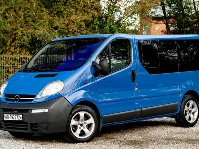 Синий Опель Виваро, объемом двигателя 2.5 л и пробегом 140 тыс. км за 6300 $, фото 7 на Automoto.ua