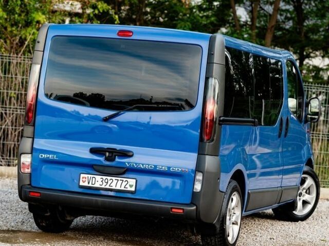 Синий Опель Виваро, объемом двигателя 2.5 л и пробегом 140 тыс. км за 6300 $, фото 8 на Automoto.ua