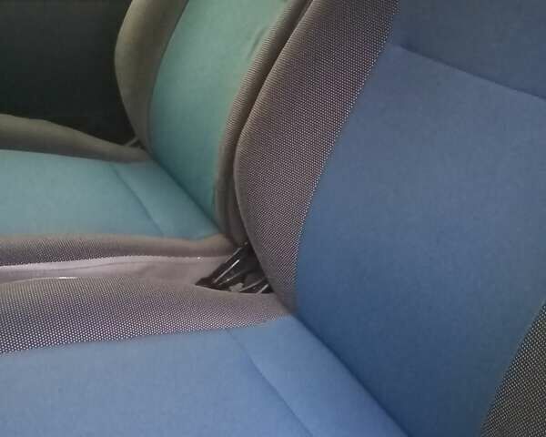 Синий Опель Виваро, объемом двигателя 1.9 л и пробегом 260 тыс. км за 8500 $, фото 15 на Automoto.ua