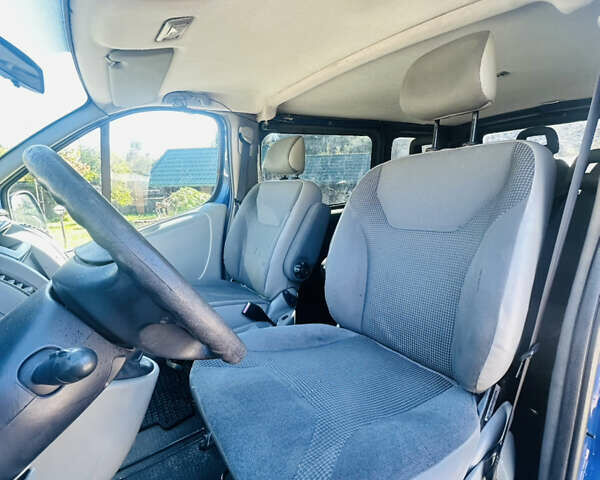 Синій Опель Віваро, об'ємом двигуна 2 л та пробігом 355 тис. км за 7950 $, фото 12 на Automoto.ua