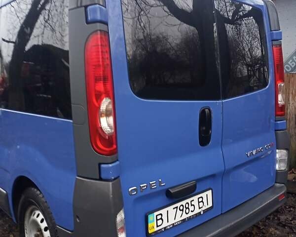 Синий Опель Виваро, объемом двигателя 1.9 л и пробегом 260 тыс. км за 8500 $, фото 4 на Automoto.ua