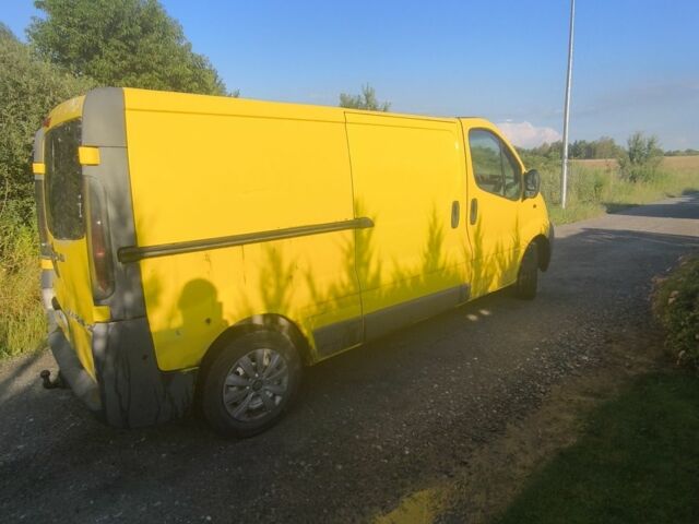 Синий Опель Виваро, объемом двигателя 1.9 л и пробегом 260 тыс. км за 3818 $, фото 4 на Automoto.ua