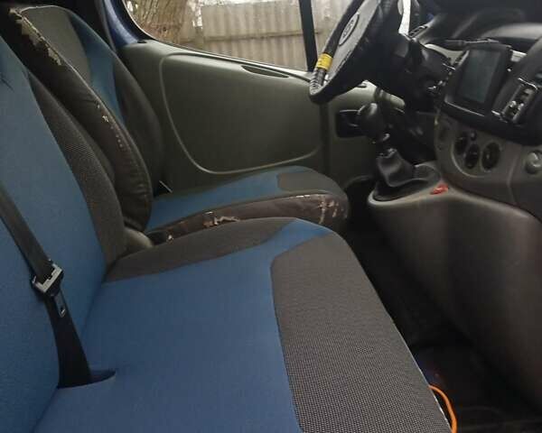 Синий Опель Виваро, объемом двигателя 1.9 л и пробегом 260 тыс. км за 8500 $, фото 23 на Automoto.ua