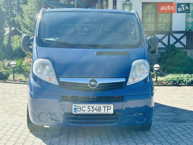 Синій Опель Віваро, об'ємом двигуна 2 л та пробігом 355 тис. км за 7950 $, фото 2 на Automoto.ua