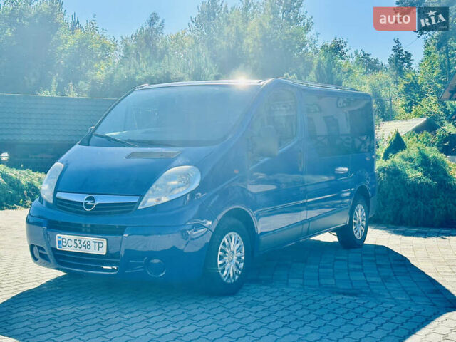 Синій Опель Віваро, об'ємом двигуна 2 л та пробігом 355 тис. км за 7950 $, фото 3 на Automoto.ua