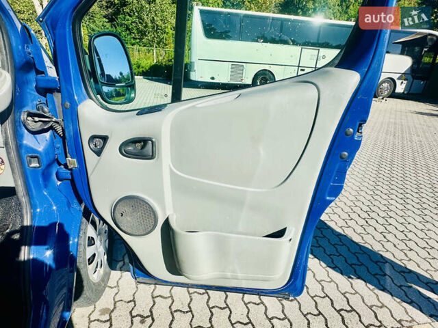 Синій Опель Віваро, об'ємом двигуна 2 л та пробігом 355 тис. км за 7950 $, фото 17 на Automoto.ua