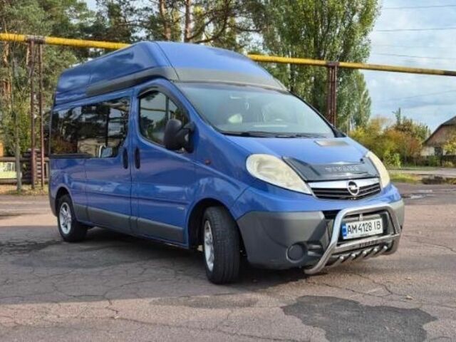 Синий Опель Виваро, объемом двигателя 2 л и пробегом 505 тыс. км за 10300 $, фото 4 на Automoto.ua