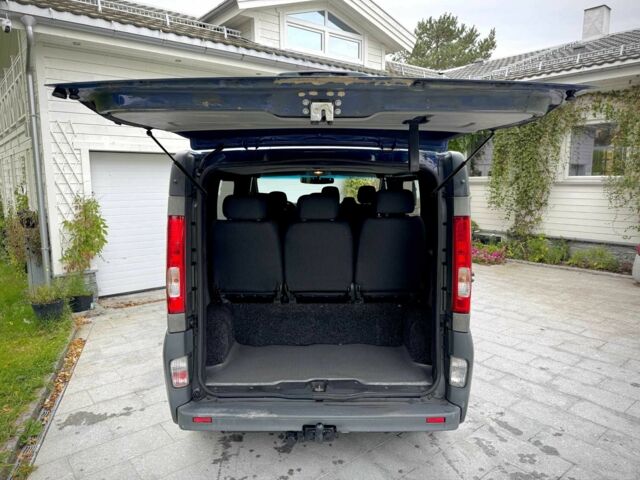 Синій Опель Віваро, об'ємом двигуна 2 л та пробігом 185 тис. км за 10500 $, фото 21 на Automoto.ua