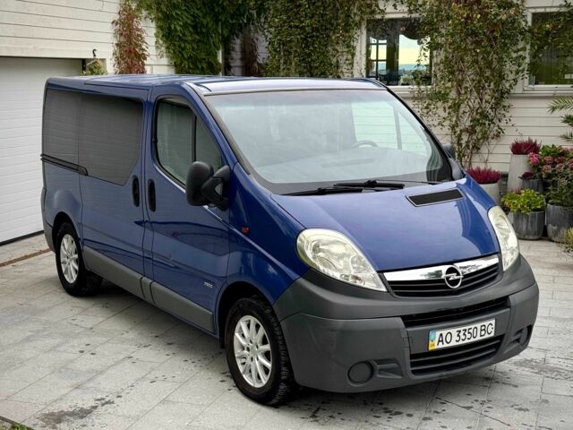 Синій Опель Віваро, об'ємом двигуна 2 л та пробігом 185 тис. км за 10500 $, фото 4 на Automoto.ua