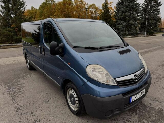 Синій Опель Віваро, об'ємом двигуна 2.5 л та пробігом 295 тис. км за 7000 $, фото 1 на Automoto.ua