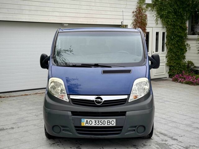 Синій Опель Віваро, об'ємом двигуна 2 л та пробігом 185 тис. км за 10500 $, фото 3 на Automoto.ua