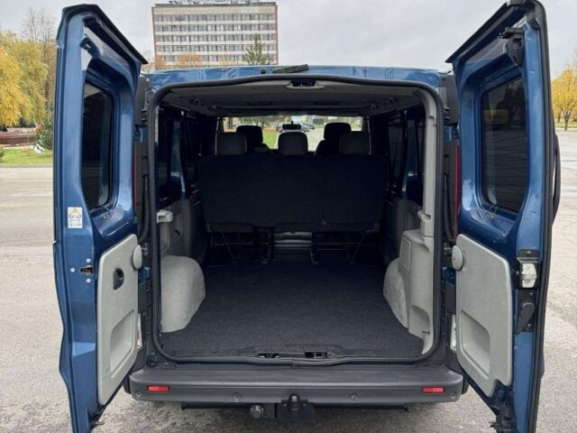 Синій Опель Віваро, об'ємом двигуна 2.5 л та пробігом 295 тис. км за 7000 $, фото 22 на Automoto.ua