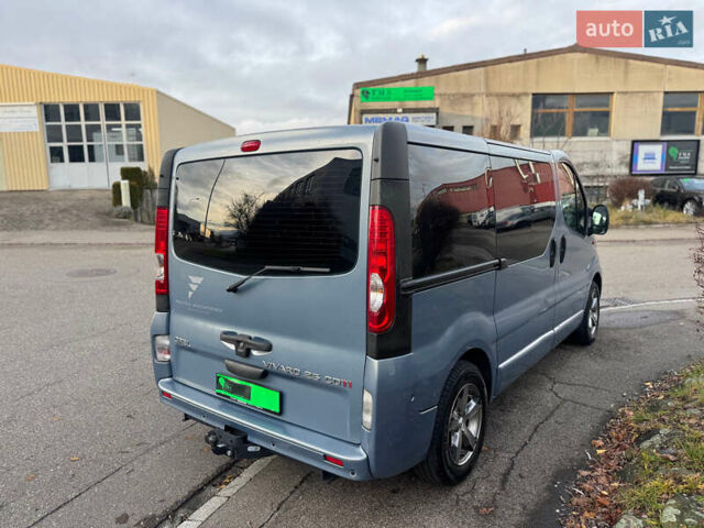 Синий Опель Виваро, объемом двигателя 2 л и пробегом 190 тыс. км за 10850 $, фото 4 на Automoto.ua