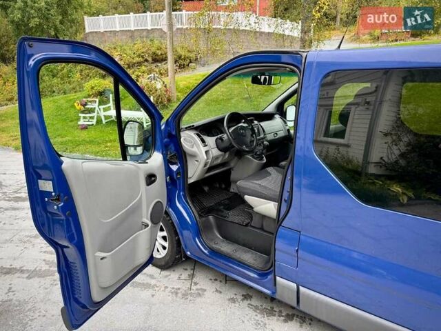 Синій Опель Віваро, об'ємом двигуна 2 л та пробігом 185 тис. км за 10500 $, фото 8 на Automoto.ua