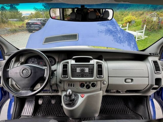 Синій Опель Віваро, об'ємом двигуна 2 л та пробігом 185 тис. км за 10500 $, фото 14 на Automoto.ua