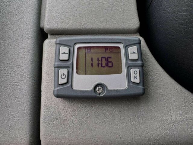 Синій Опель Віваро, об'ємом двигуна 2.5 л та пробігом 295 тис. км за 7000 $, фото 14 на Automoto.ua