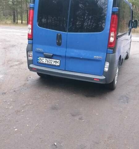 Синій Опель Віваро, об'ємом двигуна 2 л та пробігом 271 тис. км за 8400 $, фото 1 на Automoto.ua