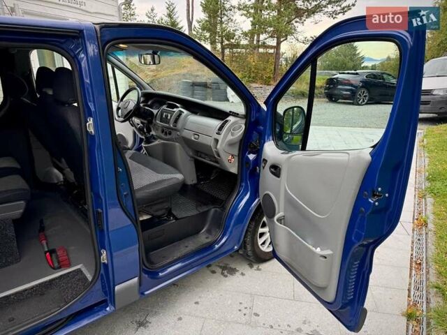 Синій Опель Віваро, об'ємом двигуна 2 л та пробігом 185 тис. км за 10500 $, фото 11 на Automoto.ua