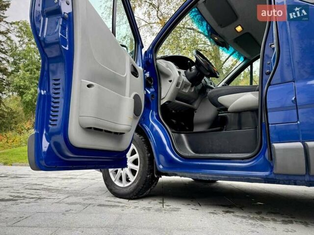 Синій Опель Віваро, об'ємом двигуна 2 л та пробігом 185 тис. км за 10500 $, фото 9 на Automoto.ua