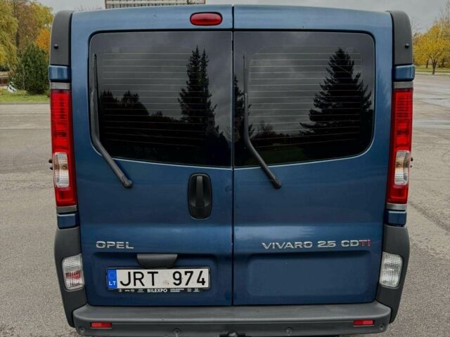 Синій Опель Віваро, об'ємом двигуна 2.5 л та пробігом 295 тис. км за 7000 $, фото 4 на Automoto.ua