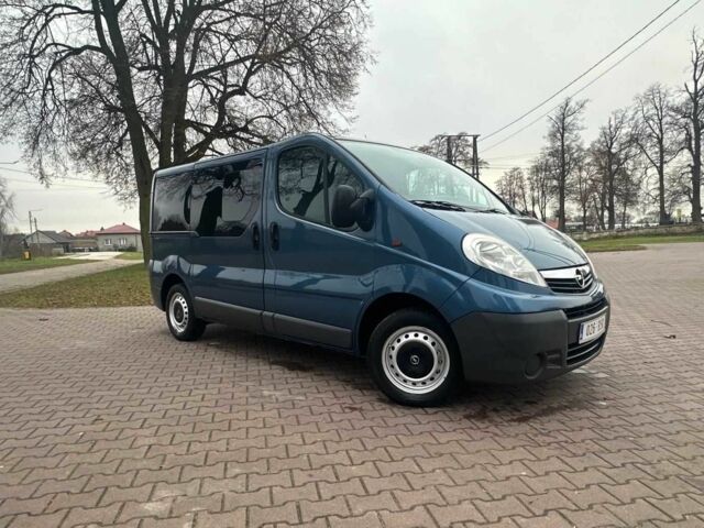 Синий Опель Виваро, объемом двигателя 2 л и пробегом 220 тыс. км за 7200 $, фото 5 на Automoto.ua