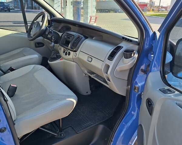 Синий Опель Виваро, объемом двигателя 2 л и пробегом 280 тыс. км за 9500 $, фото 11 на Automoto.ua