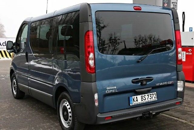 Синий Опель Виваро, объемом двигателя 2 л и пробегом 258 тыс. км за 7200 $, фото 12 на Automoto.ua