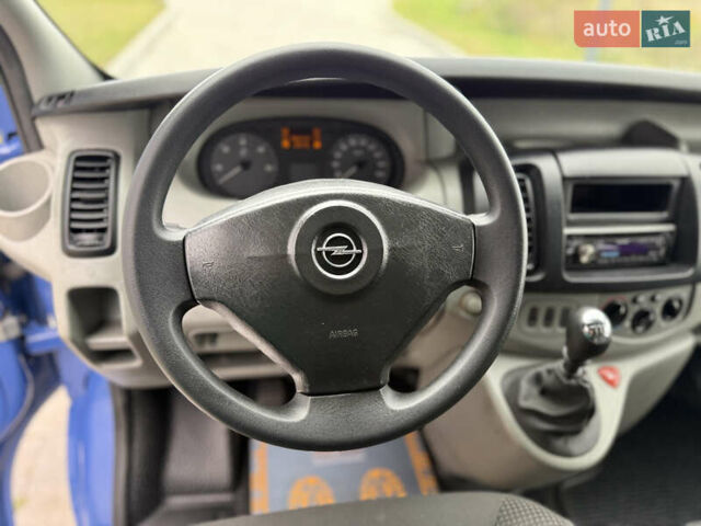 Синий Опель Виваро, объемом двигателя 2 л и пробегом 305 тыс. км за 10999 $, фото 19 на Automoto.ua