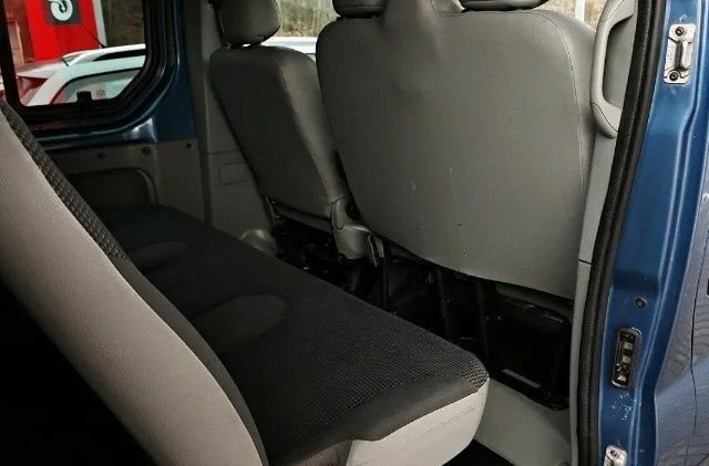 Синий Опель Виваро, объемом двигателя 2 л и пробегом 258 тыс. км за 7200 $, фото 21 на Automoto.ua