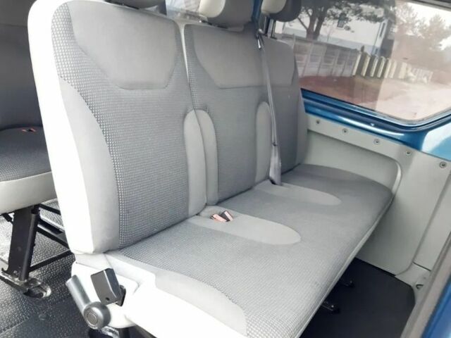 Синий Опель Виваро, объемом двигателя 2.5 л и пробегом 210 тыс. км за 7700 $, фото 16 на Automoto.ua