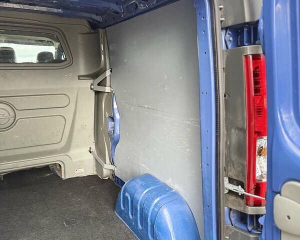 Синий Опель Виваро, объемом двигателя 2 л и пробегом 305 тыс. км за 10999 $, фото 35 на Automoto.ua