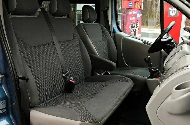 Синий Опель Виваро, объемом двигателя 2 л и пробегом 258 тыс. км за 7200 $, фото 17 на Automoto.ua