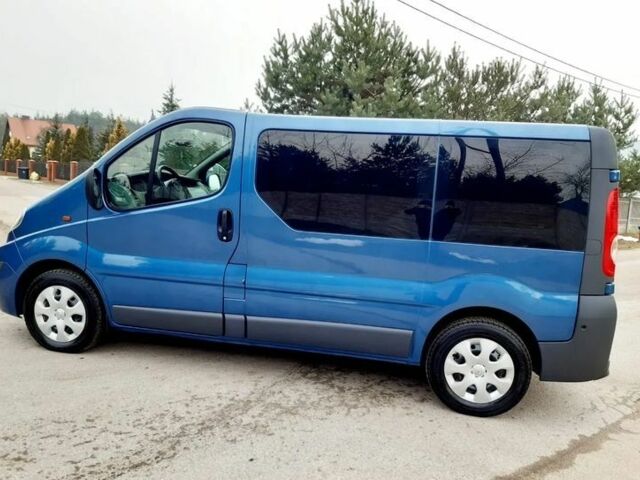 Синий Опель Виваро, объемом двигателя 2.5 л и пробегом 210 тыс. км за 7700 $, фото 21 на Automoto.ua