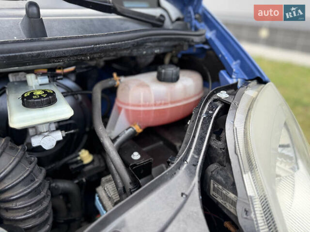 Синий Опель Виваро, объемом двигателя 2 л и пробегом 305 тыс. км за 10999 $, фото 37 на Automoto.ua