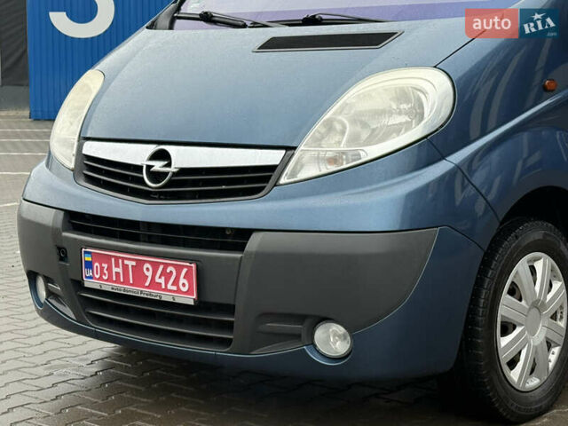 Синій Опель Віваро, об'ємом двигуна 2 л та пробігом 250 тис. км за 11350 $, фото 14 на Automoto.ua