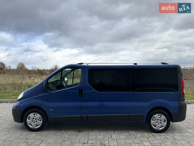 Синий Опель Виваро, объемом двигателя 2 л и пробегом 305 тыс. км за 10999 $, фото 9 на Automoto.ua