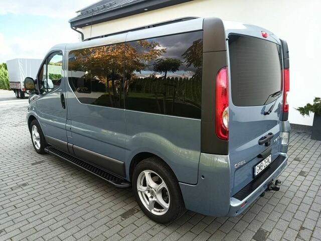 Синій Опель Віваро, об'ємом двигуна 2 л та пробігом 215 тис. км за 11050 $, фото 9 на Automoto.ua