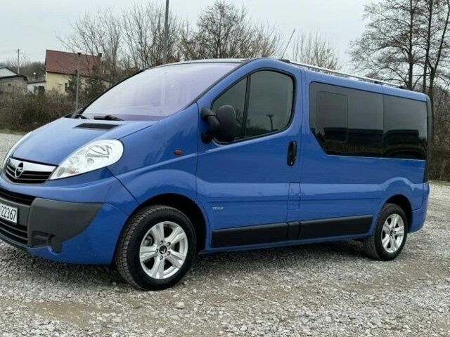 Синій Опель Віваро, об'ємом двигуна 2 л та пробігом 196 тис. км за 7800 $, фото 12 на Automoto.ua