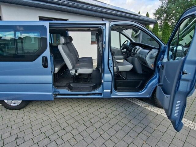 Синий Опель Виваро, объемом двигателя 2 л и пробегом 209 тыс. км за 8700 $, фото 6 на Automoto.ua